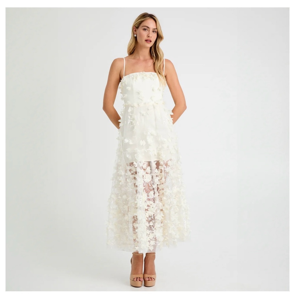 Chic Strapless White Floral Dress